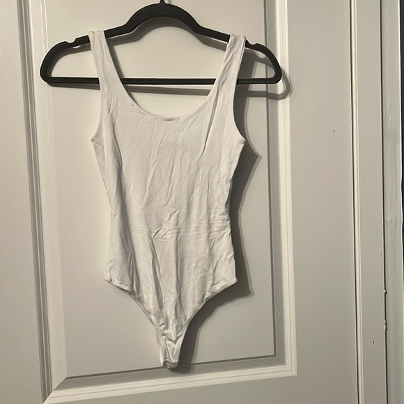 White bodysuit x- small - Picture 1 of 3